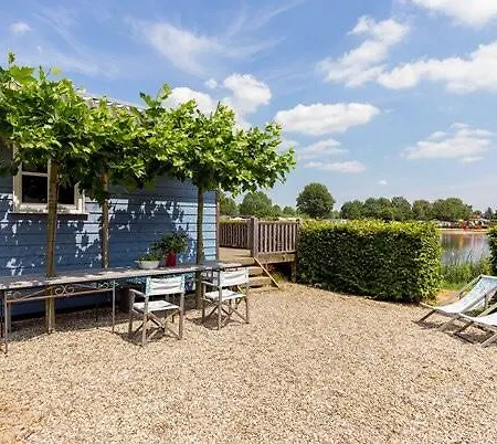 Zomerhuisje In Betuwe Chalet Kesteren